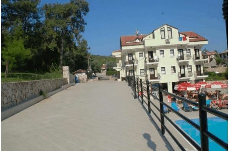 Готель Grove Hotel, 2★