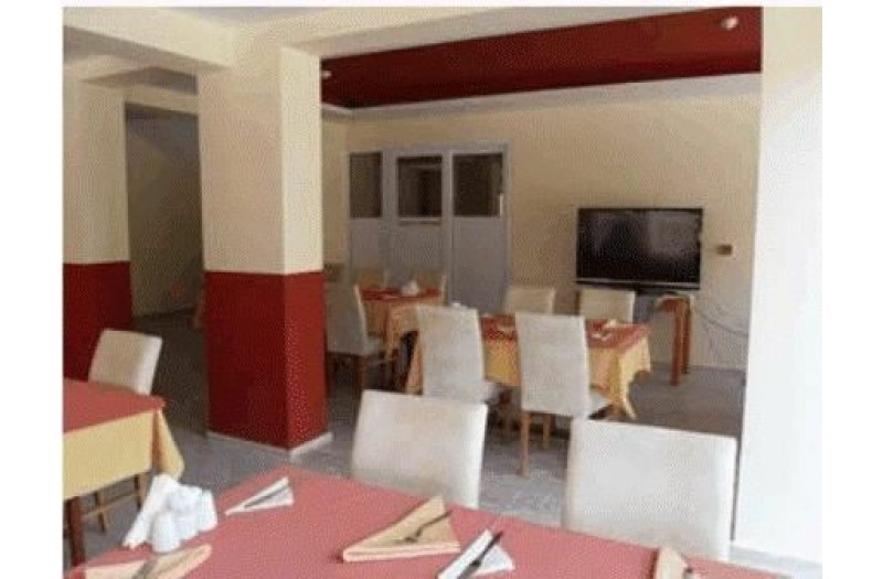 Готель Grove Hotel, 2★