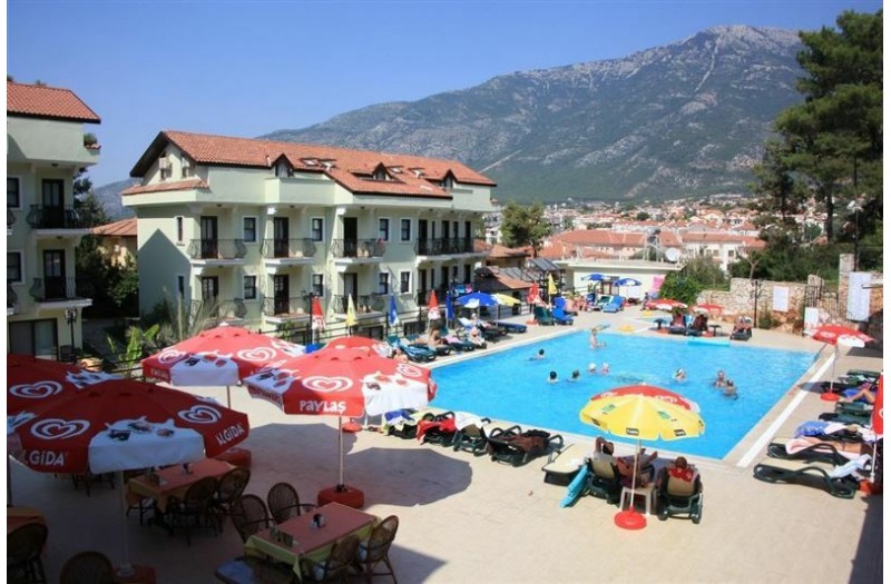 Готель Grove Hotel, 2★