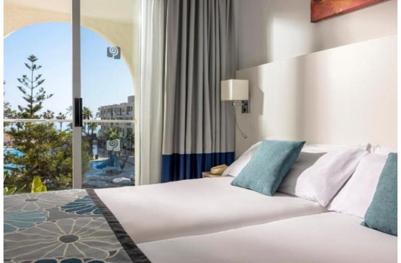 Готель Grupotel Alcudia Suite, 3★