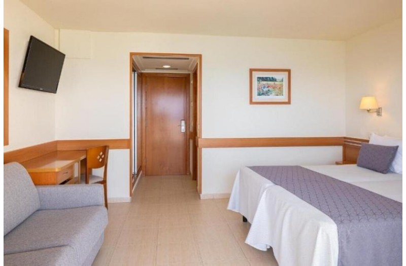 Готель H.Top Pineda Palace Maresme, 4★