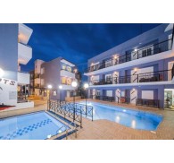 Готель Happy Days Studios & Apts, 4★