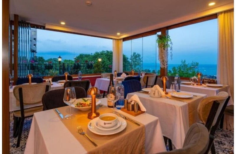 Готель Harmony Hotel, 3★