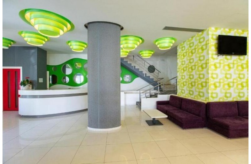 Готель Hermes Hotel Malia, 3★