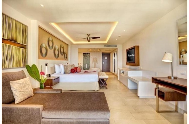 Готель Hideaway At Royalton Riviera Cancun, 5★ Готель Hideaway At Royalton Riviera Cancun, 5★