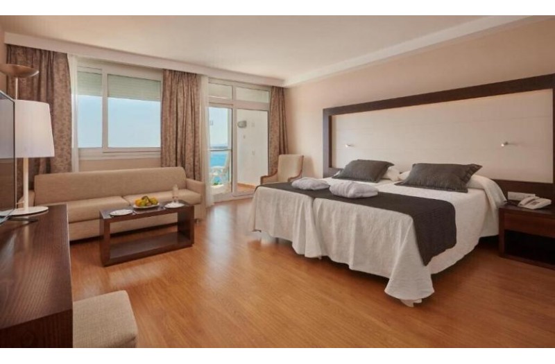 Готель Hipotels Europa Punta Rotja, 4★