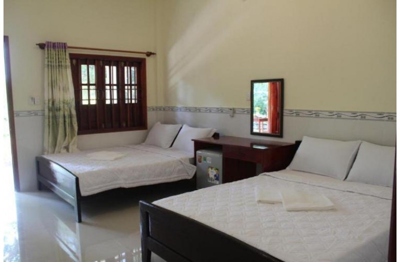 Готель Hoa Nhat Lan Bungalow, 2★ Готель Hoa Nhat Lan Bungalow, 2★