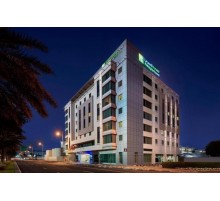 Готель Holiday Inn Express Jumeirah, 2★
