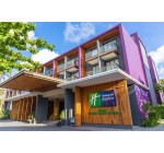 Готель Holiday Inn Express Patong Beach Central, 3★