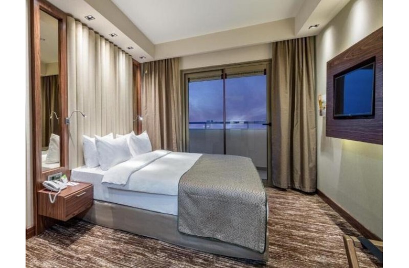 Готель Holiday Inn Lara, 4★ Готель Holiday Inn Lara, 4★