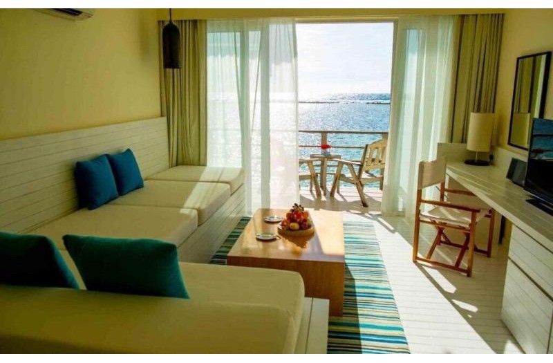 Готель Holiday Inn Resort Kandooma Maldives, 4★
