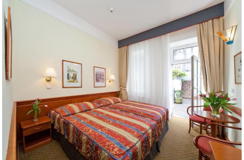 Готель Hotel 16, 4★ Готель Hotel 16, 4★