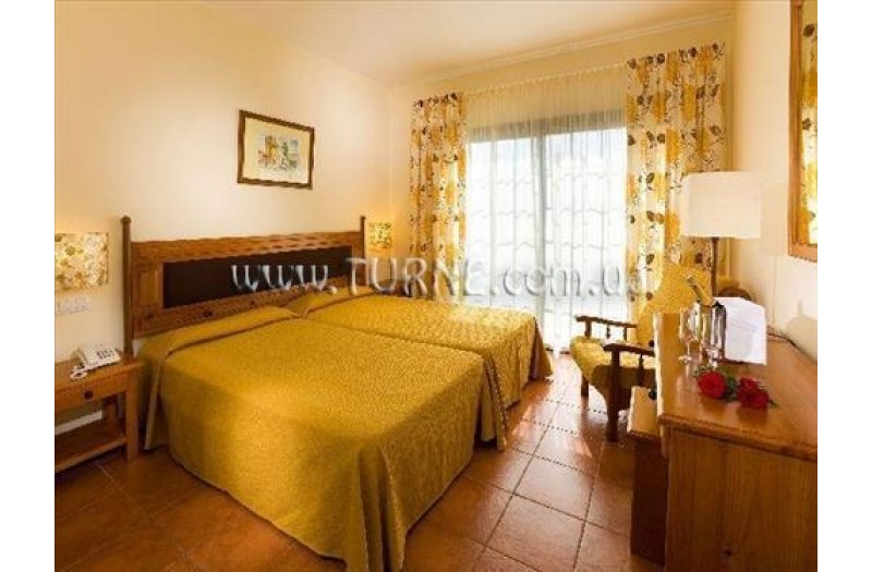 Готель Hotel A. Isabel, 4★