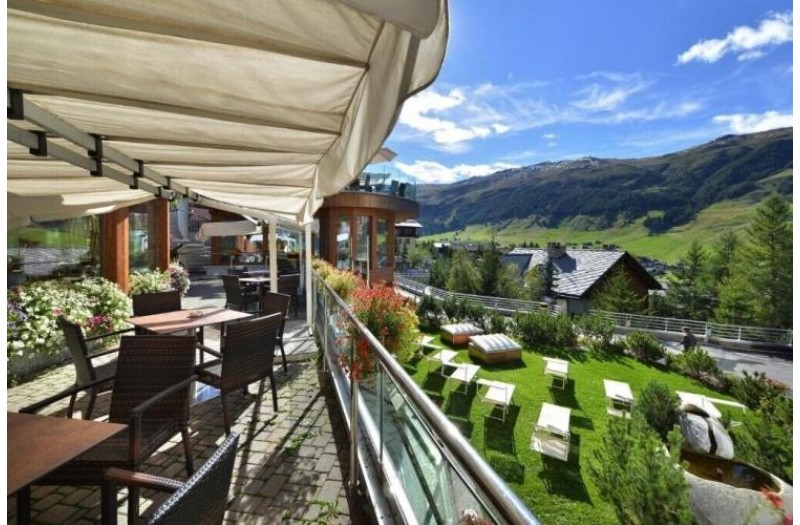 Готель Hotel Baita Montana, 2★ Готель Hotel Baita Montana, 2★
