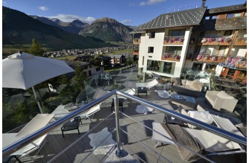 Готель Hotel Baita Montana, 2★ Готель Hotel Baita Montana, 2★