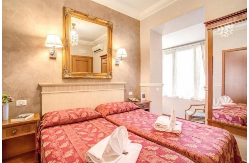Готель Hotel Caravaggio, 3★ Готель Hotel Caravaggio, 3★