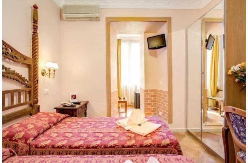 Готель Hotel Caravaggio, 3★ Готель Hotel Caravaggio, 3★