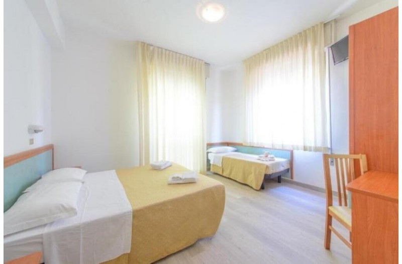 Готель Hotel Cirene, 3★ Готель Hotel Cirene, 3★