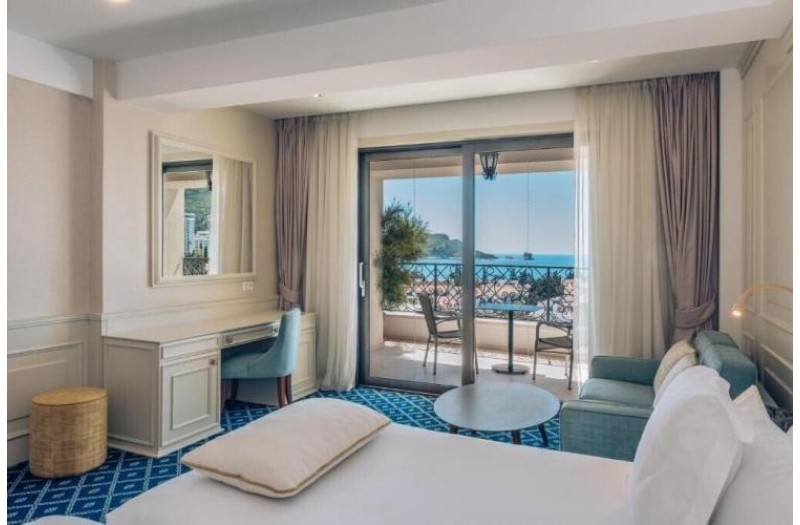 Готель Hotel Iberostar Slavija, 5★