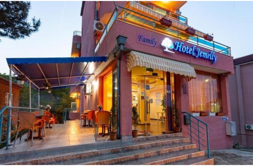 Готель Hotel Jemelly, 2★ Готель Hotel Jemelly, 2★