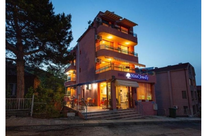 Готель Hotel Jemelly, 2★ Готель Hotel Jemelly, 2★