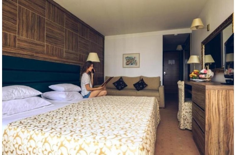 Готель Hotel Palas, 4★ Готель Hotel Palas, 4★