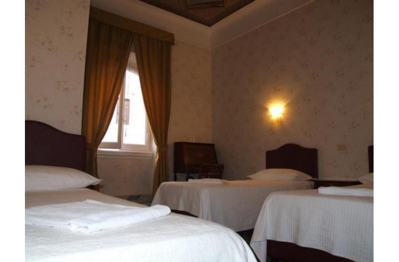 Готель Hotel Texas, 2★ Готель Hotel Texas, 2★
