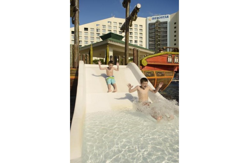 Готель Iberostar Cancun, 5★ Готель Iberostar Cancun, 5★