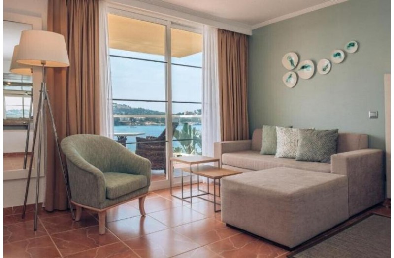 Готель Iberostar Suites Jardin De Sol, 4★ Готель Iberostar Suites Jardin De Sol, 4★
