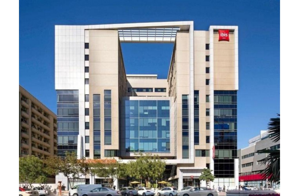 Готель Ibis Hotel Al Rigga, 2★