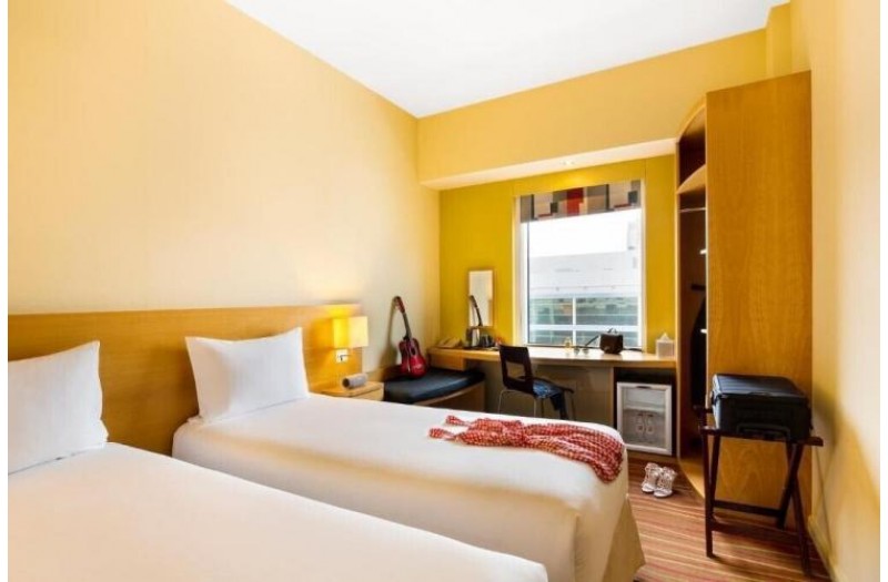 Готель Ibis Hotel Al Rigga, 2★