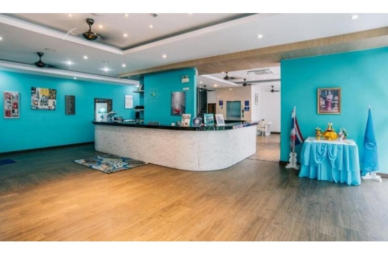 Готель Icheck Inn Central Patong, 3★