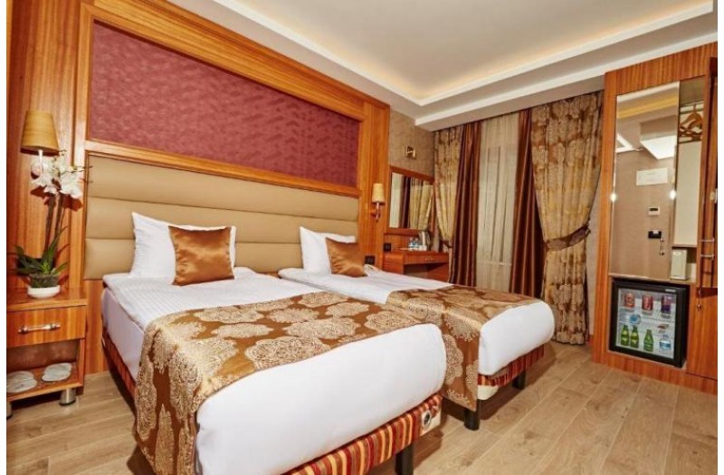 Готель Ilkbal Deluxe Hotel, 4★ Готель Ilkbal Deluxe Hotel, 4★