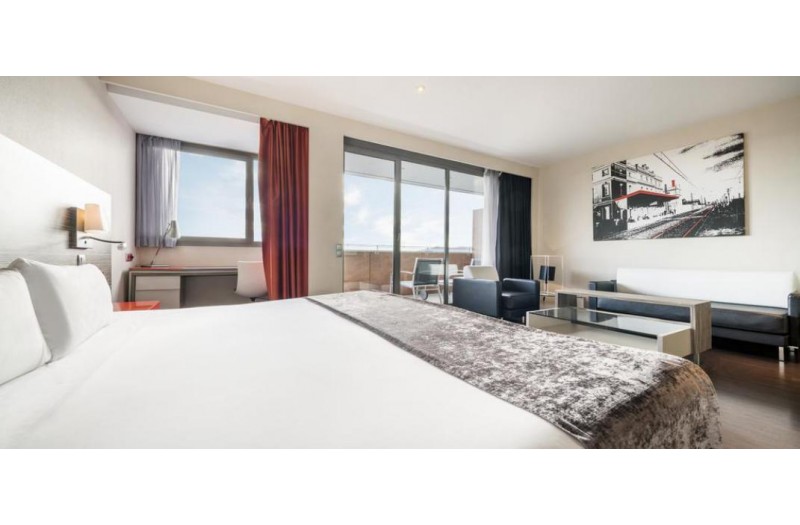 Готель Ilunion Barcelona, 4★ Готель Ilunion Barcelona, 4★