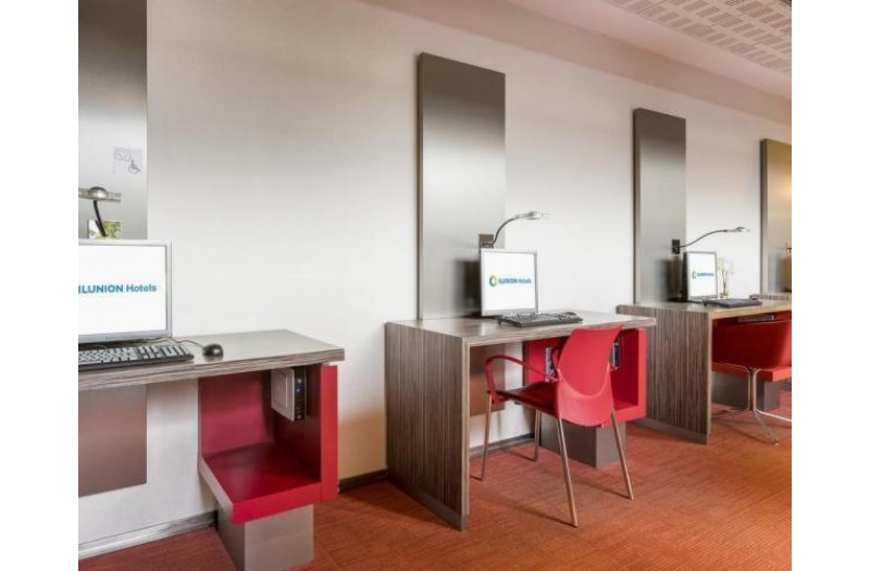 Готель Ilunion Barcelona, 4★ Готель Ilunion Barcelona, 4★