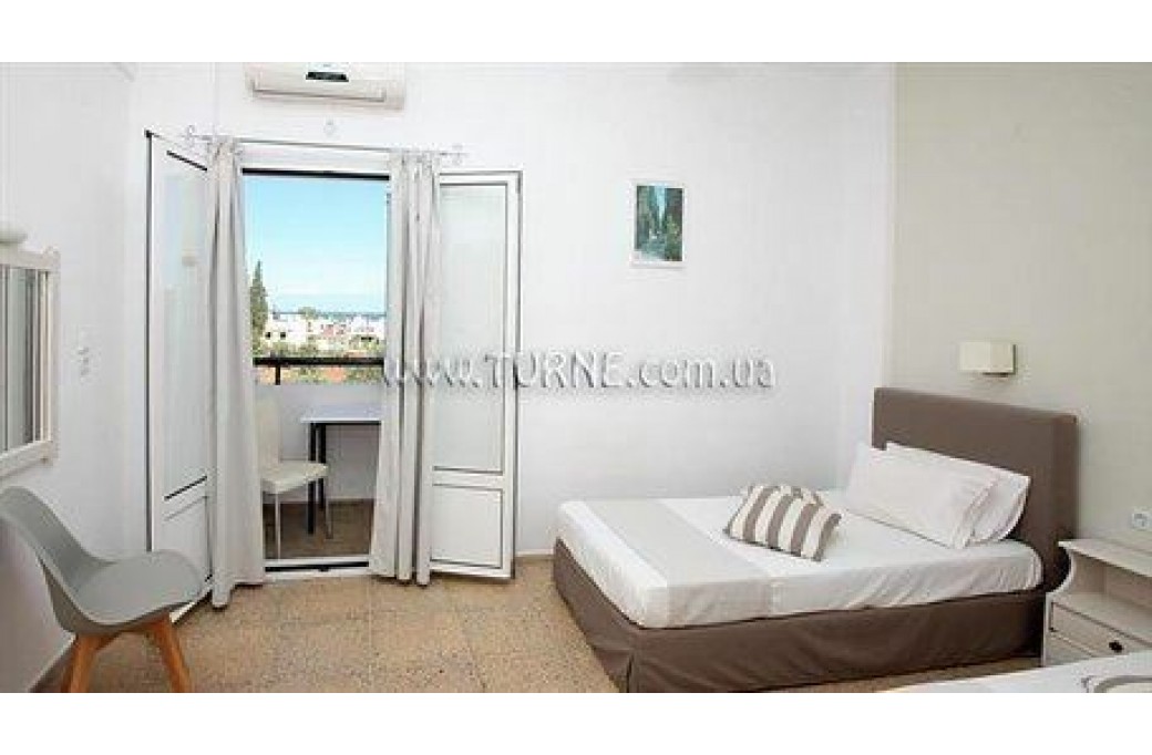 Готель Iraklis Apartments, 3★