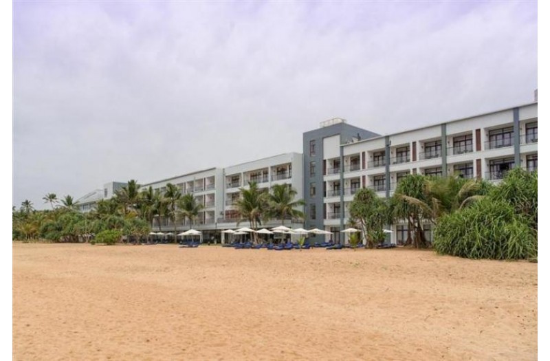 Готель Jie Jie Beach by Jetwing, 5★