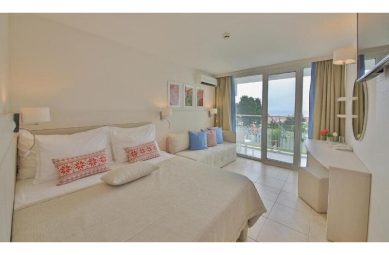 Готель Kaliakra Beach Hotel, 4★