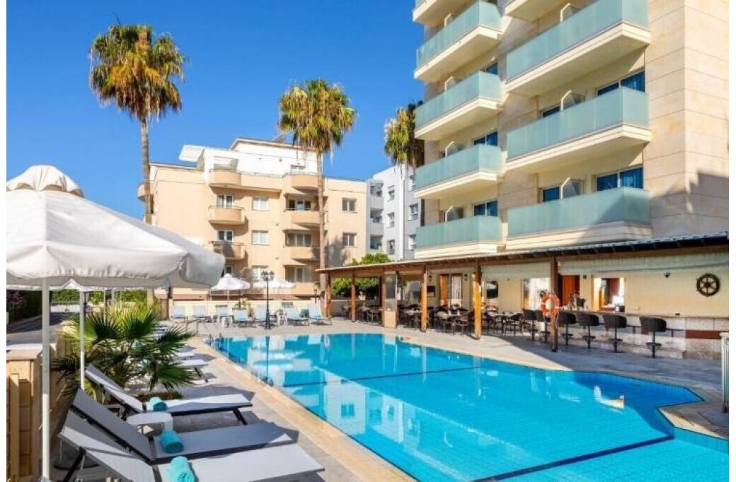 Готель Kapetanios Hotel, 3★ Готель Kapetanios Hotel, 3★