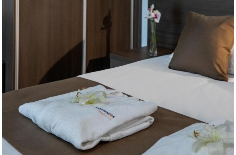 Готель Kapetanios Hotel, 3★ Готель Kapetanios Hotel, 3★