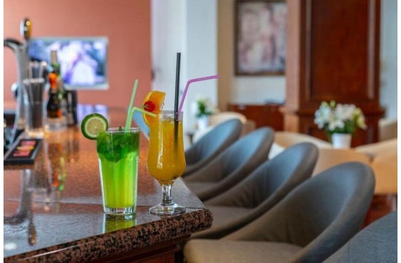 Готель Kapetanios Hotel, 3★ Готель Kapetanios Hotel, 3★