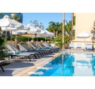 Готель Kapetanios Hotel, 3★