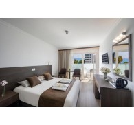 Готель Kapetanios Hotel, 3★