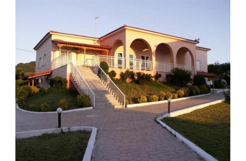 Готель Kastro Beach Hotel, 3★ Готель Kastro Beach Hotel, 3★