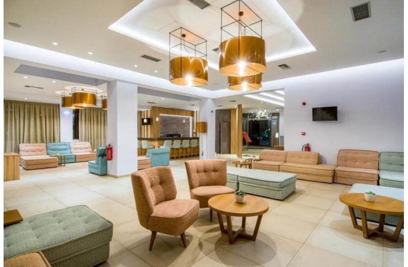 Готель Kiani Beach Resort, 5★