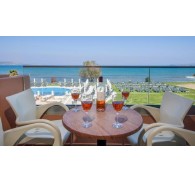 Готель Kiani Beach Resort, 5★