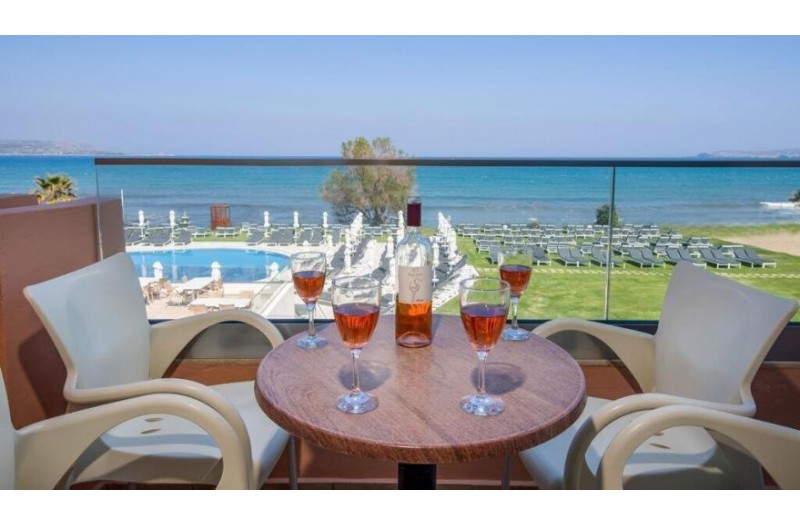 Готель Kiani Beach Resort, 5★