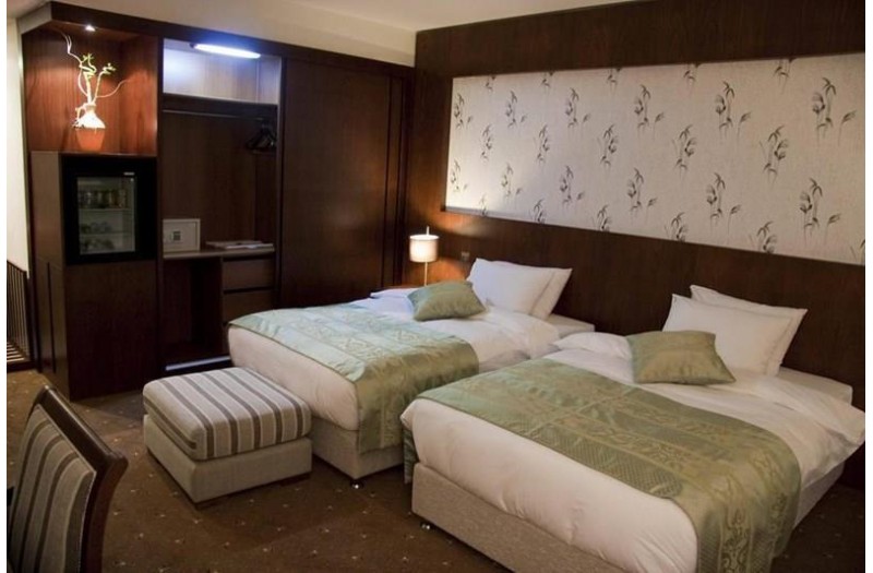 Готель Korineum Golf Beach Resort, 5★ Готель Korineum Golf Beach Resort, 5★
