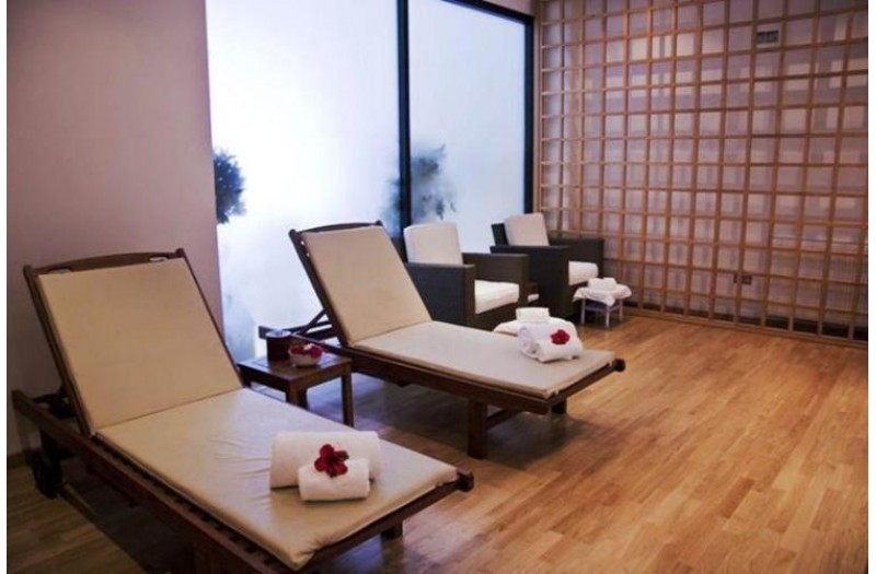 Готель Korineum Golf Beach Resort, 5★ Готель Korineum Golf Beach Resort, 5★