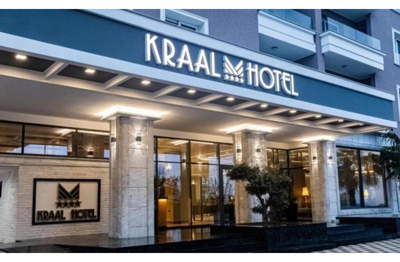 Готель Kraal, 4★ Готель Kraal, 4★
